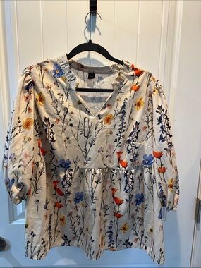 SHEIN Cream Floral V-Neck Peplum Blouse